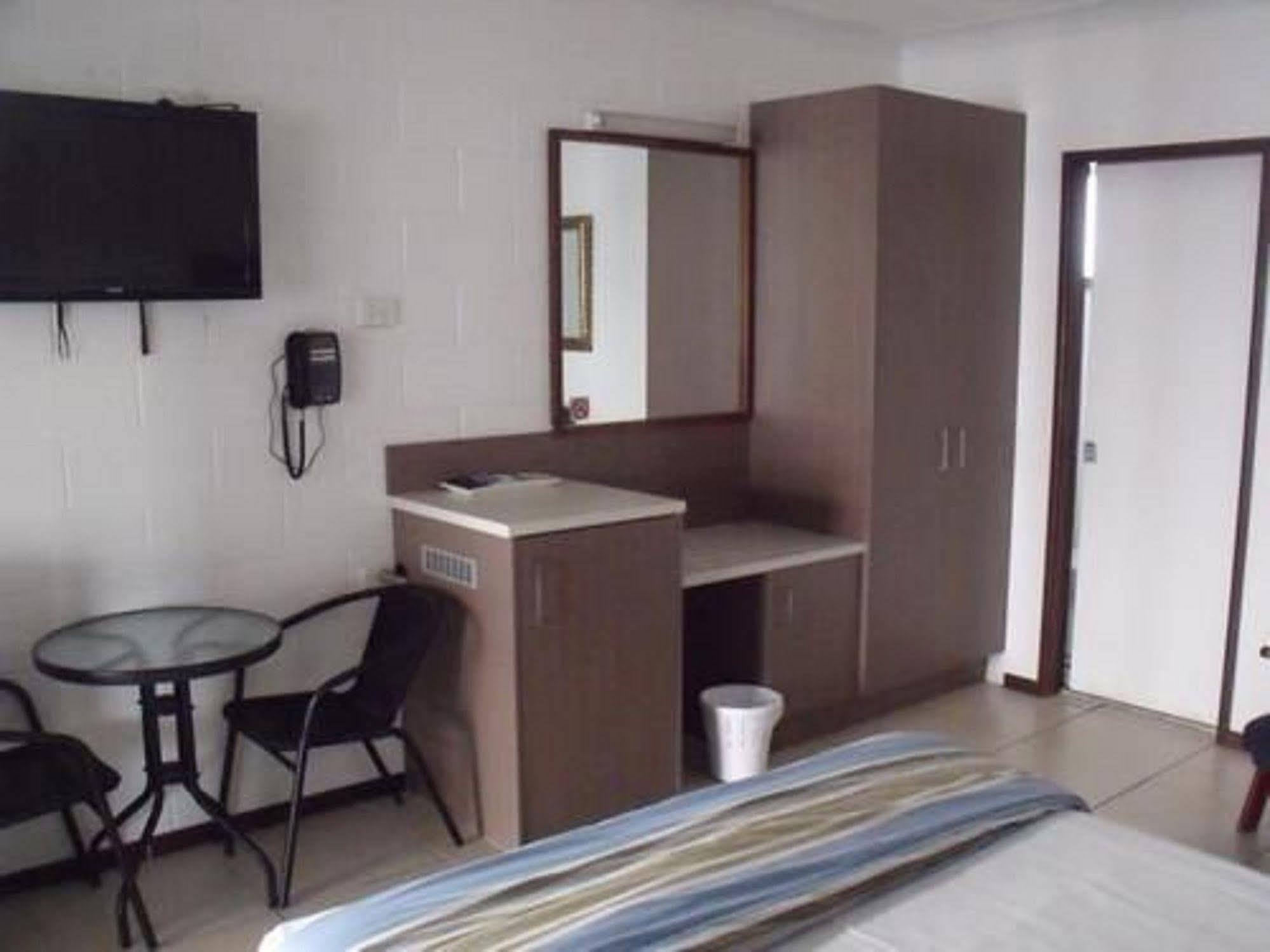 Moffat Beach Motel Caloundra Zewnętrze zdjęcie